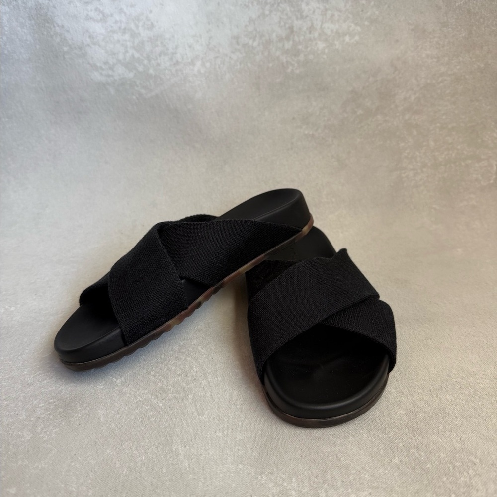 Rothy’s The Weekend Slide, size 6.5